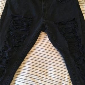 Fashion Nova Men’s Black Ripped Jeans Size 42